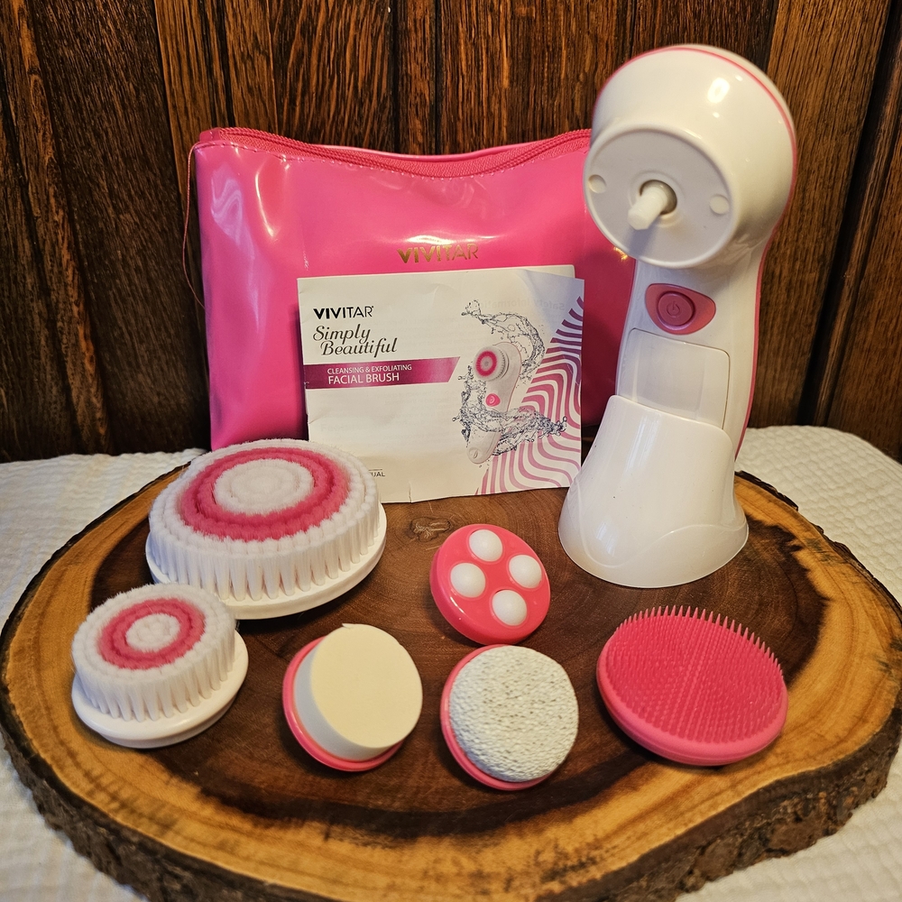 Vivitar Pink and White Facial Cleansing Brush Set